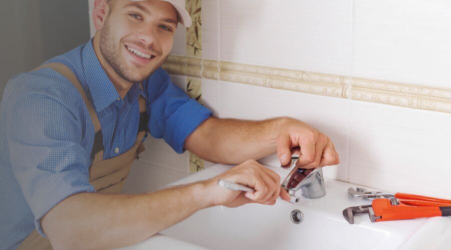Handle or spout repair in Dunkirk, OH